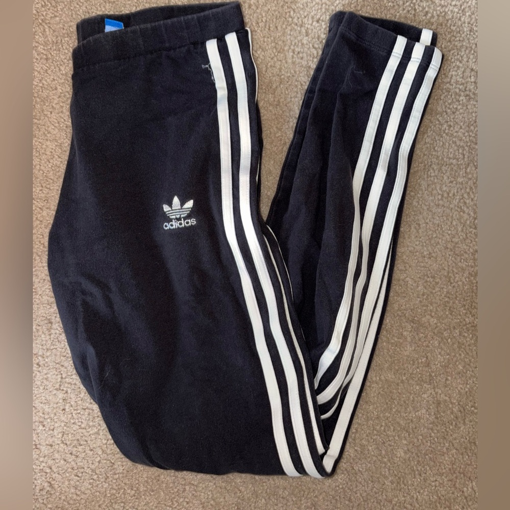 Trendy Adidas leggings